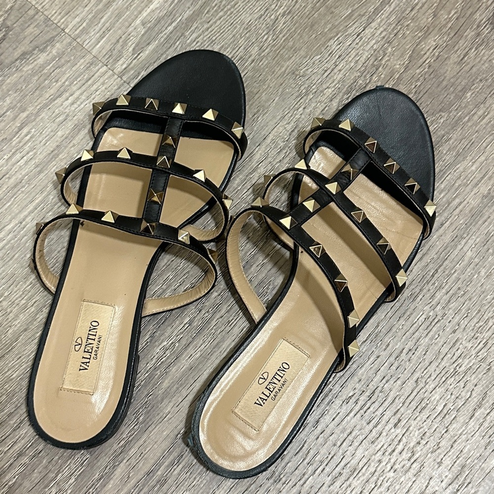 Valentino Garavani Black Leather Rockstud Multi-Strap Slide Sandals
